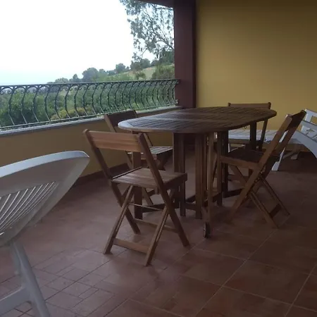 In Splendido E Riservato Villaggio, Marina Di Tertenìa