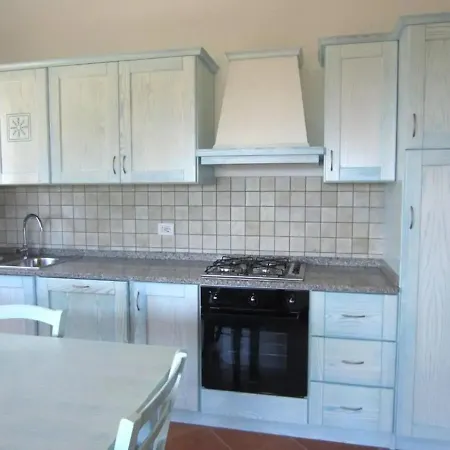 Apartment In Splendido E Riservato Villaggio, Marina Di Tertenìa