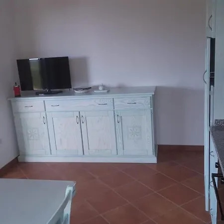 In Splendido E Riservato Villaggio, Marina Di Apartment *
