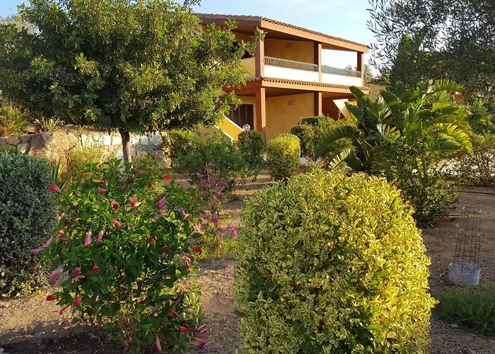 アパート In Splendido E Riservato Villaggio, Marina Di Tertenìa