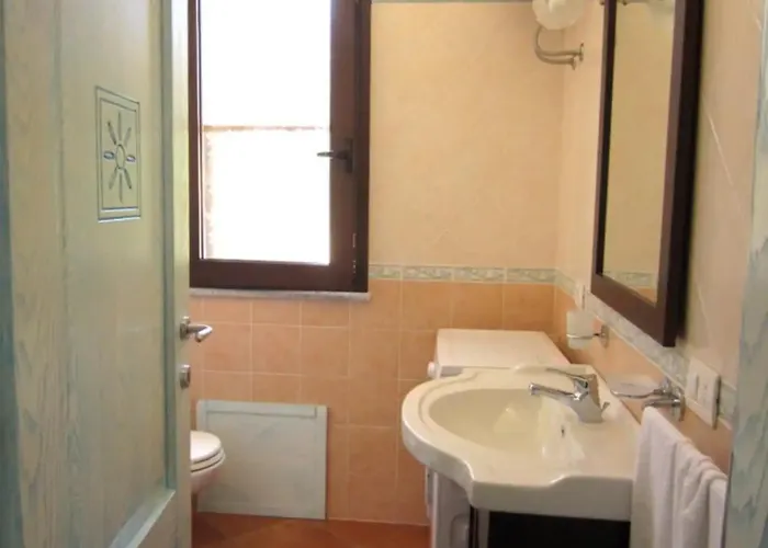 In Splendido E Riservato Villaggio, Marina Di * Tertenìa